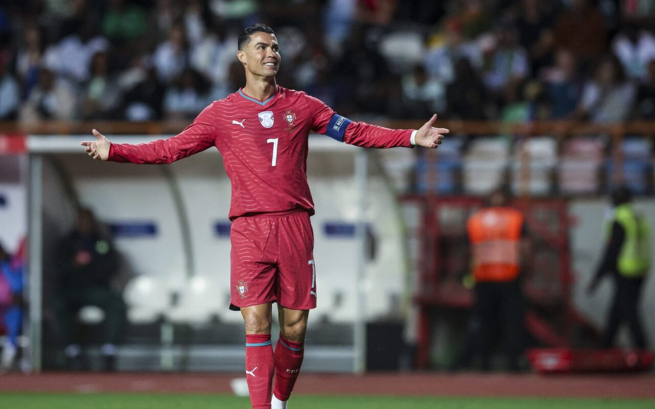 رونالدو يوجه رسالة لجماهير منتخب البرتغال: “حان الوقت لنبذل كل شيء”