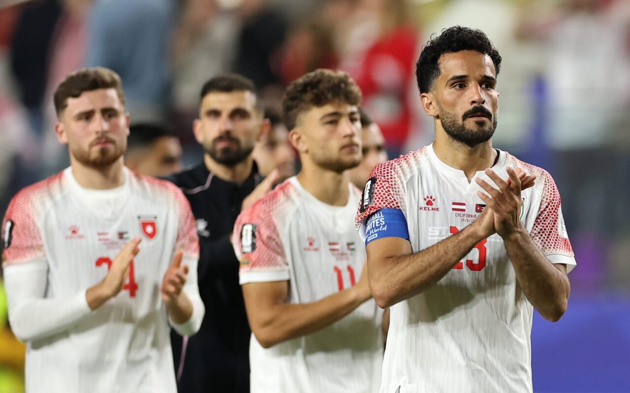 هذا ما فعله لاعبو منتخب الأردن بعد الخسارة من النمسا