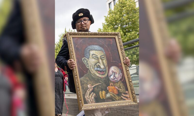 رسم بوتين بطريقة ساخرة.. مقتل فنان روسي معارض بالرصاص في بولندا