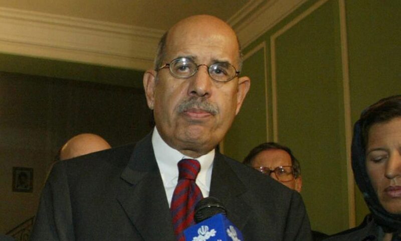 البرادعي يوضح رؤيته لـ”مرحلة انتقالية ضبابية ومخيفة” نمر فيها