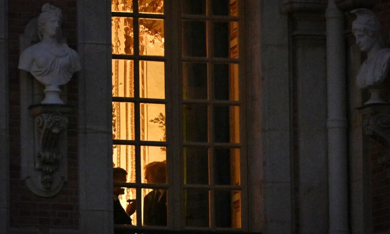 “الباليستي سُحب من منصات الإطلاق”.. كواليس اندفاع ترامب “الجنوني” لتوقيع اتفاق إيران