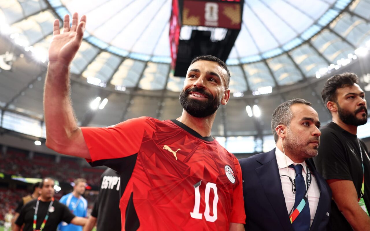 محمد صلاح يعلق على أول فوز تحققه مصر في كأس العالم.. هذا ما قاله