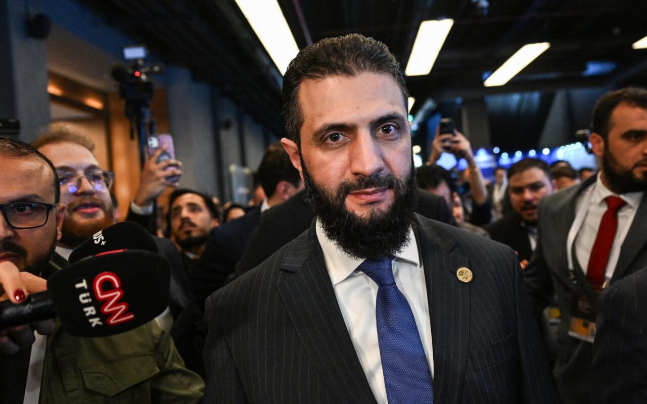 ماذا قال الشرع بعد اقتراح ترامب تدخل سوريا لقتال حزب الله؟