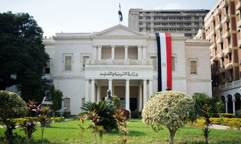 مصر.. ارتفاع نسب الرسوب في “مواد الهوية” بالمدارس الدولية يثير جدلًا
