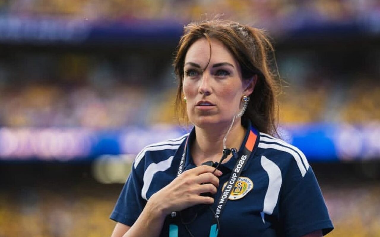 امرأة تصنع التاريخ.. من هي سوزان هورمان طبيبة منتخب كوراساو في المونديال؟