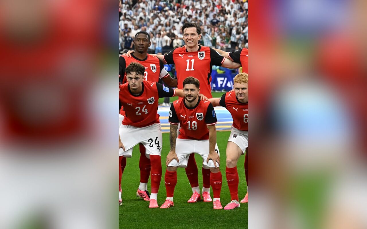 سر الأحذية الوردية في كأس العالم.. لماذا يرتديها نجوم الكرة؟