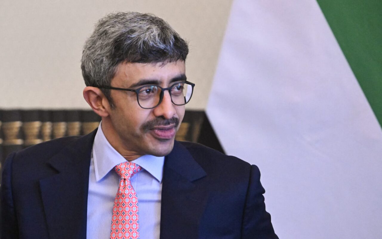 اتصال هاتفي بين وزيري خارجية الإمارات وإيران.. وهذا ما أكده عبدالله بن زايد