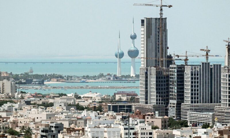 “انتهاك صارخ للسيادة”.. خارجية الكويت تعلق على الهجمات الإيرانية