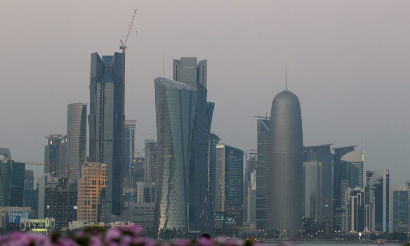 قطر تعلن مقتل مواطن بشظايا نتيجة العمليات العسكرية في المنطقة