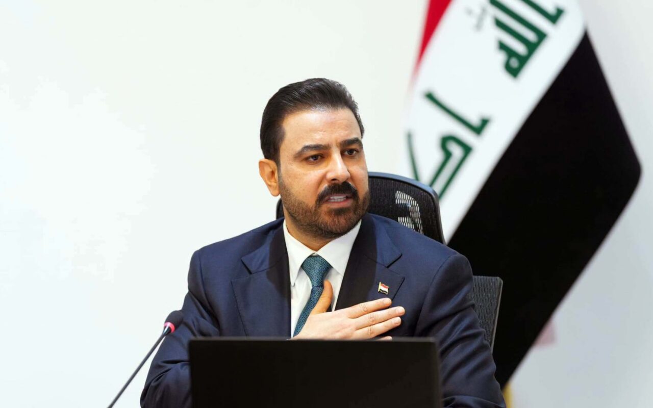 “السكوت لم يعد ممكنًا”.. رئيس وزراء العراق يتوعد بعد “اعتقالات الفساد”