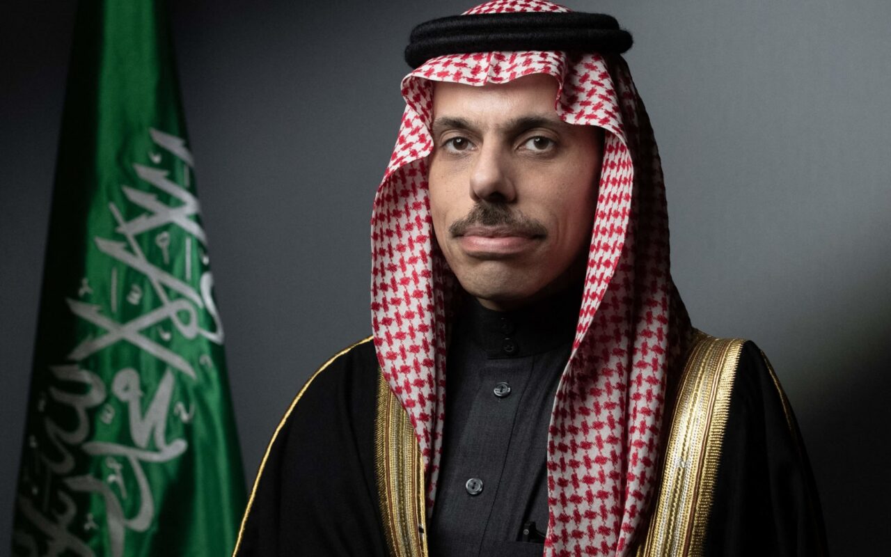 وزير الخارجية السعودي يبدأ زيارة رسمية إلى الصين.. وهذا ما سيبحثه