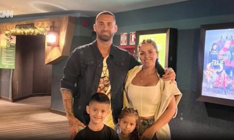 لاعب كرة قدم أرجنتيني يفقد زوجته وطفليه في زلزال فنزويلا