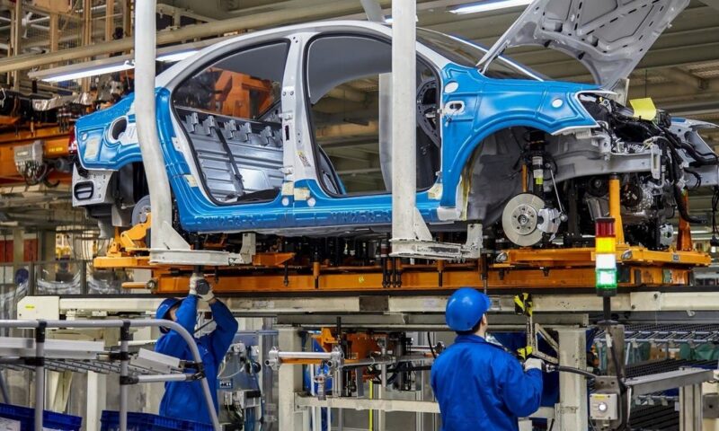 مبيعات السيارات في الصين تهبط 22.1%  خلال مايو