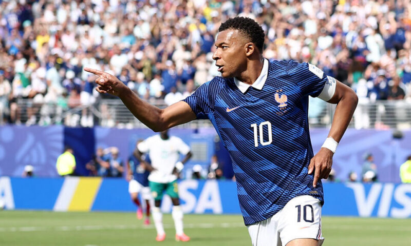 كأس العالم: “تاريخي ومميز”… كيليان مبابي سيخوض أمام العراق مباراته الدولية الـ100