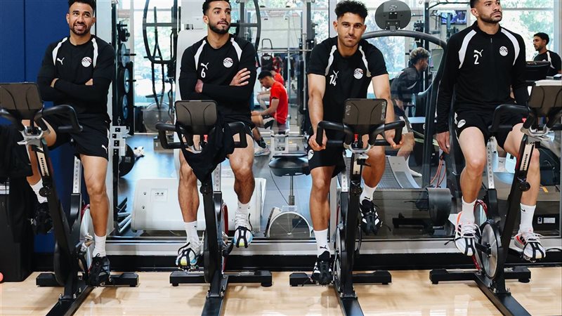 على أنغام “يا حبيبتي يا مصر”، منتخب مصر يبدأ مرانه استعدادا لمواجهة نيوزيلندا (فيديو وصور)