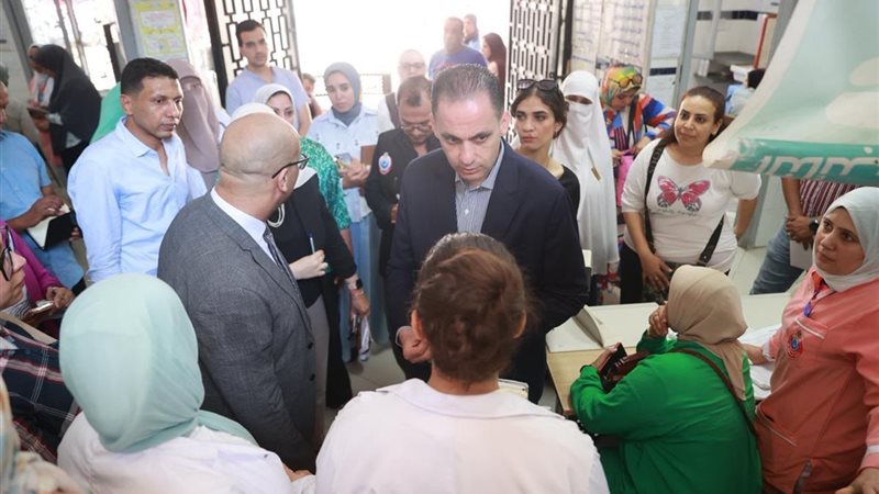نائب وزير الصحة يتفقد مستشفيات الإسكندرية استعدادًا لموسم الصيف