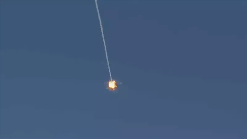 رشقة صواريخ من لبنان تجاه شمال إسرائيل وانفجارت في منطقة المطلة بالجليل الأعلى