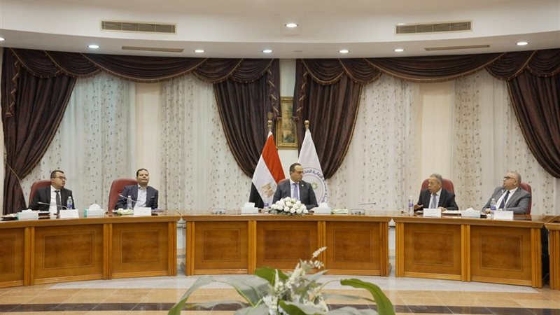 الرعاية الصحية توافق على صرف مكافأة شهر لأطباء التكليف الجدد