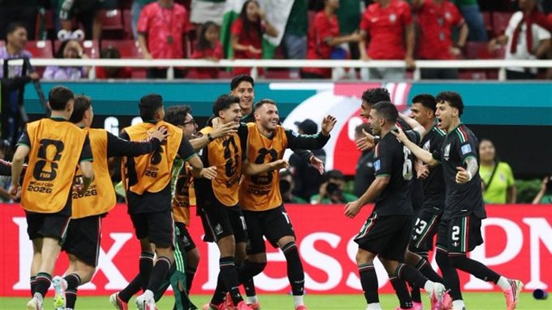 المكسيك تفوز صعوبة 1- 0 على كوريا الجنوبية وتصبح أول المتأهلين لدور الـ32