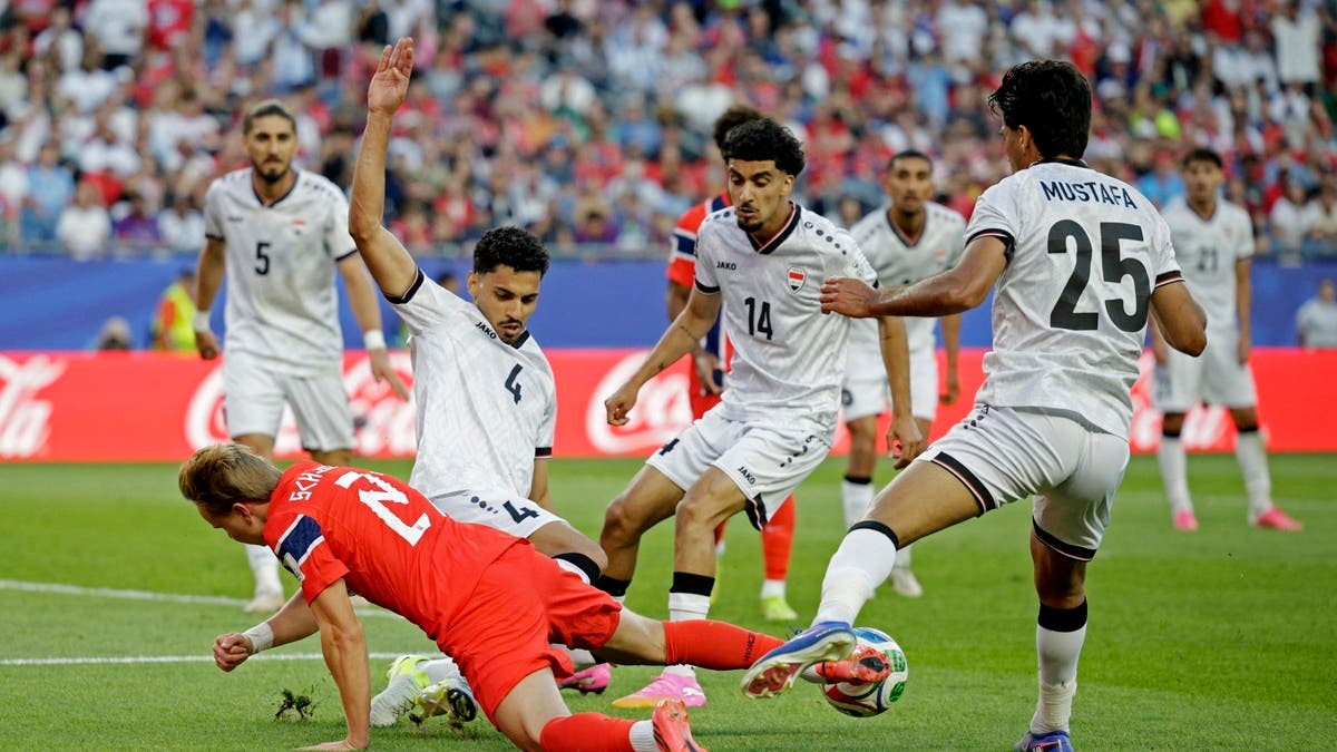 العراقي زيدان إقبال يصنع التاريخ لباكستان في كأس العالم