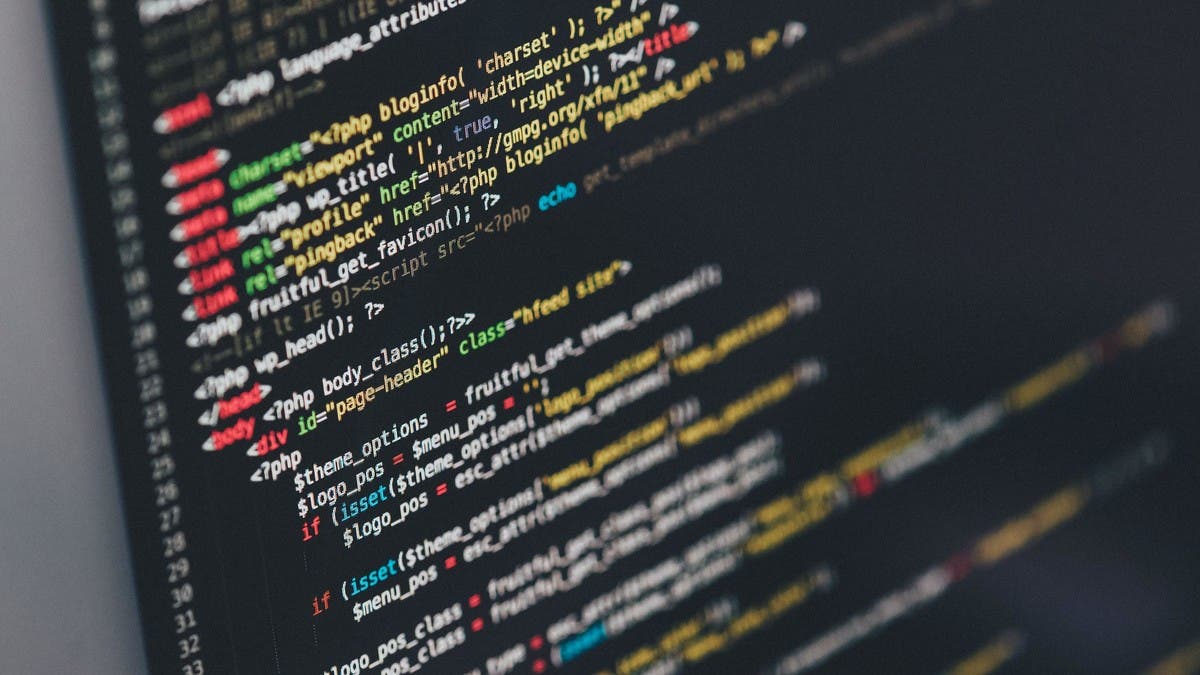 “Cursor” تطلق تطبيقًا للهواتف يتيح إدارة وكلاء البرمجة بالذكاء الاصطناعي من أي مكان