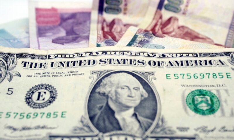 سعر الدولار في مصر يعاود الارتفاع.. هل تسترد العملة الأميركية خسائرها؟