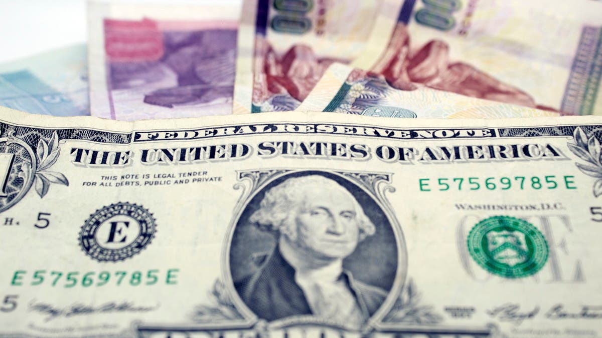 سعر الدولار في مصر يعاود الارتفاع.. هل تسترد العملة الأميركية خسائرها؟