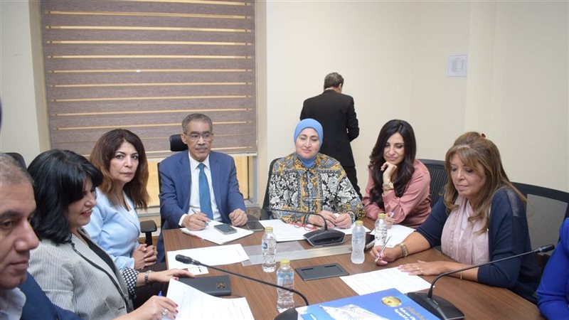 ضياء رشوان ينفي تعيين مستشارين بوزارة الدولة للإعلام: لم يصدر أي قرار حتى الآن