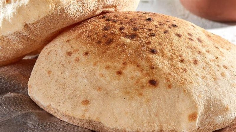 طريقة عمل العيش البلدي في الطاسة بخطوات بسيطة ونتيجة مذهلة
