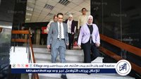 نائب رئيس جامعة القاهرة يتفقد امتحانات الدراسات العليا بإعلام القاهرة ويشيد بانضباطها
