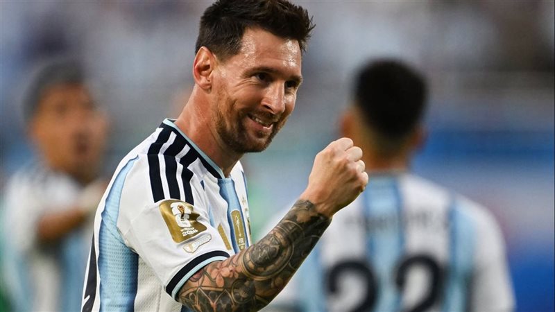 ميسي يهدر ركلة جزاء ويحرم الأرجنتين من التقدم أمام النمسا بعد مرور 25 دقيقة