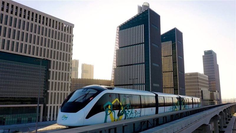 بدء التشغيل الكامل لمونوريل شرق النيل، تعرف على طرق الوصول ومحطات التبادل