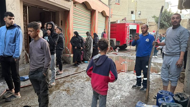 السيطرة على حريق مخزن أدوات كهربائية في فيصل
