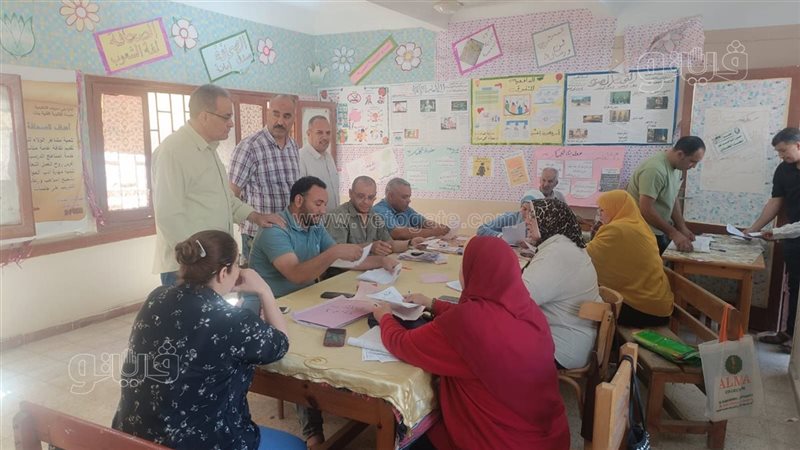 المادة بـ 35 جنيه، وكيل التعليم ببني سويف يتفقد مقر تظلمات الإعدادية