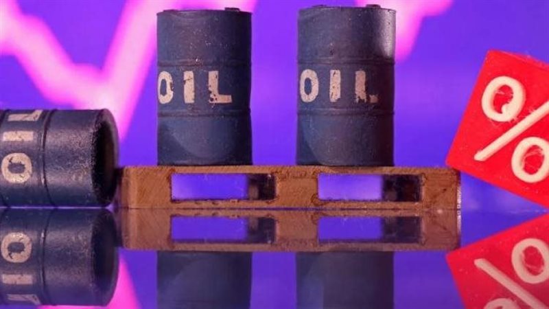 هبوط عنيف لمؤشر النفط والبرميل يصل إلى 72 دولارًا
