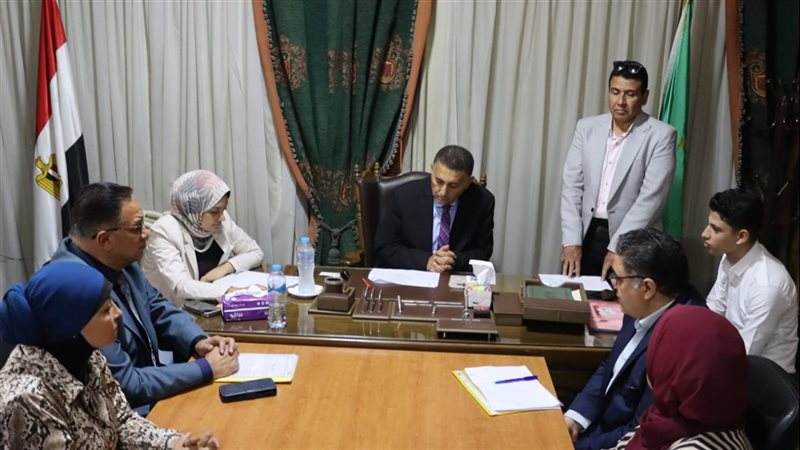 خلال لقاء المواطنين، محافظ القليوبية يبحث 32 شكوى وطلبات توفير فرص عمل ومساعدات اجتماعية