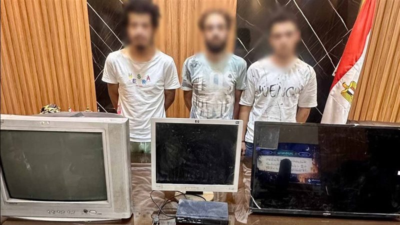 ضبط تشكيل عصابي بتهمة سرقة المساكن بأسلوب كسر الأبواب بالقاهرة