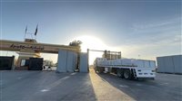 الهلال الأحمر يطلق قافلة «زاد العزة» 207 بحمولة أكثر من 2000 طن من المساعدات الإنسانية الشاملة
