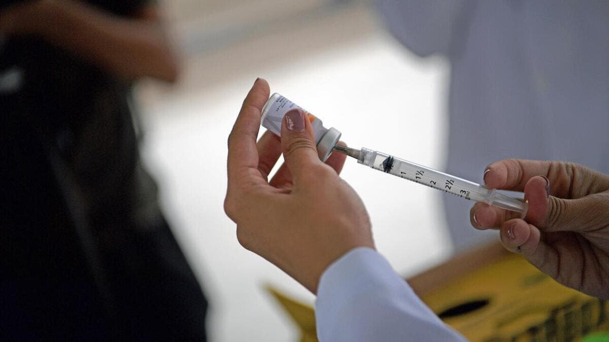 على البشر.. اختبار أول لقاح بالعالم يصمم بالذكاء الاصطناعي