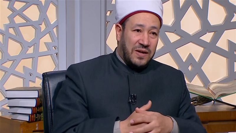 هل تؤثر السوشيال ميديا على دور الأسرة في التربية؟ أمين الفتوى يوضح (فيديو)