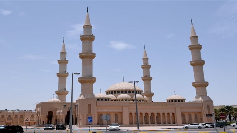 مواقيت الصلاة اليوم الإثنين، موعد أذان الظهر في القاهرة والمحافظات