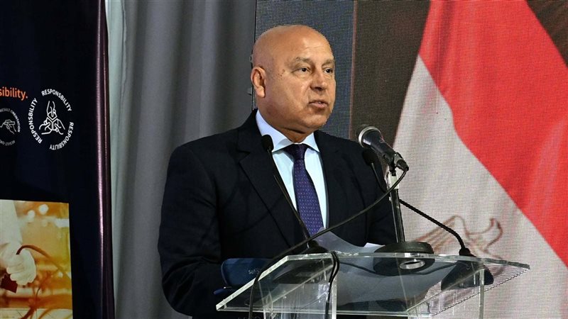 “النقل” تنفي شائعات بشأن تصريحات كامل الوزير، وتؤكد: لا بيع لمرافق الدولة والتطوير بسواعد المصريين