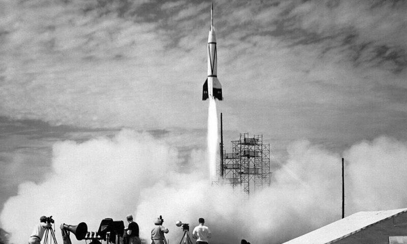 باتفاقية وقّعت عام 1967.. تعهد البشر بعدم وضع أسلحة نووية بالفضاء