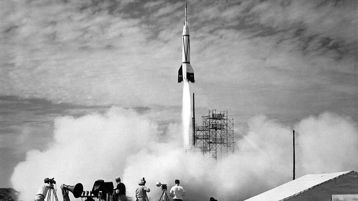 باتفاقية وقّعت عام 1967.. تعهد البشر بعدم وضع أسلحة نووية بالفضاء