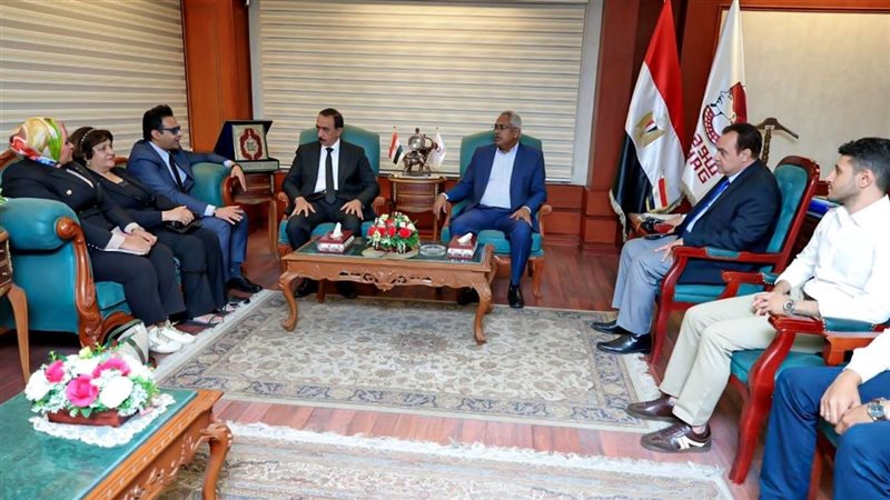 تمهيدا لانضمام المحافظة لمنظومة التأمين الشامل، وفد “الصحة” يزور سوهاج لبدء تقييم المنشآت الطبية
