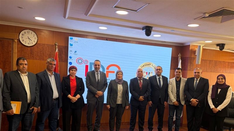 غرفة الأثاث: لا احتكار بسوق الأخشاب، وتوسع الصين في شراء الغابات الأفريقية تحدٍّ كبير