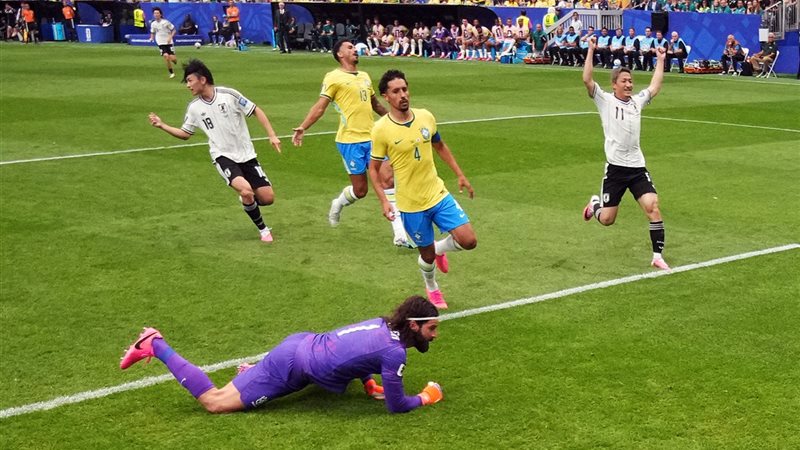 البرازيل تخطف فوزا قاتلا 2-1على اليابان ويتأهل لثمن نهائي المونديال (فيديو وصور)