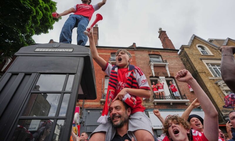 6 stabbed in hours after Arsenal Premier League victory parade