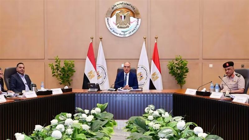 وزير الري يوجه بتسريع تراخيص الشواطئ ويعلن الموافقة على 4 مشروعات قومية بالسواحل المصرية
