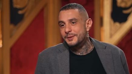 أحمد الفيشاوي يغازل حبيبته في أحدث ظهور على انستجرام